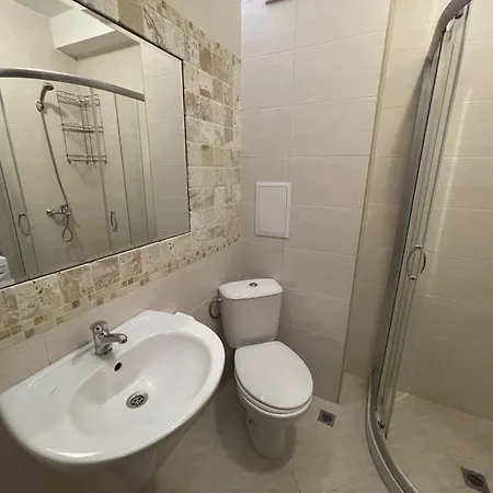 Menada In Cascadas 3*