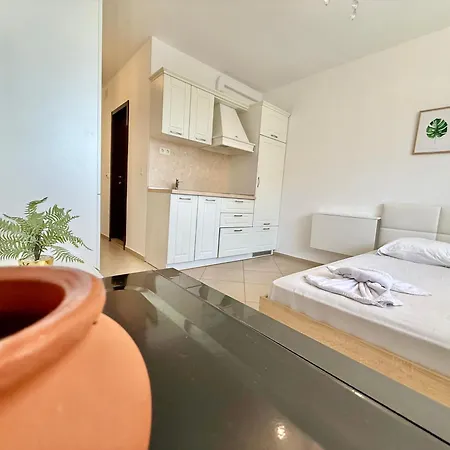 Menada In Cascadas 써니비치