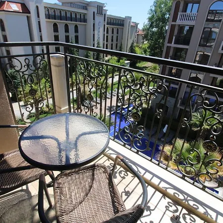 Menada In Cascadas アパートホテル