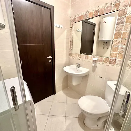 Menada In Cascadas アパートホテル サニービーチ