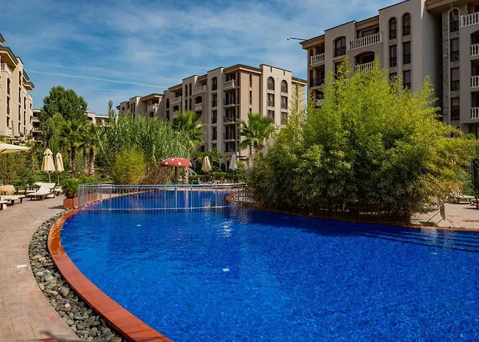 Menada In Cascadas 3*